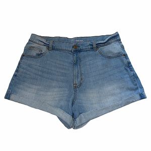 NOBO Sz 17 High Rise Light Wash Blue Jean Shorts